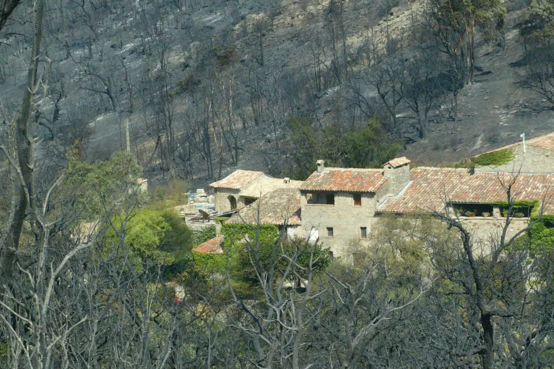 Johnny Depp en France : découvrez son somptueux hameau caché dans le Var