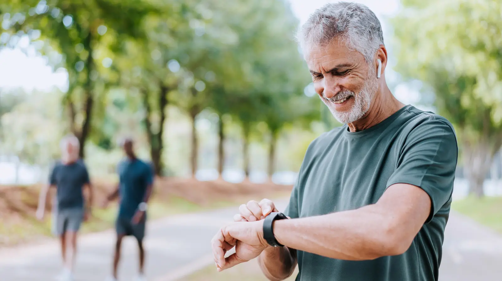 5 Smartwatches With Better Ratings Than The Samsung Galaxy Watch